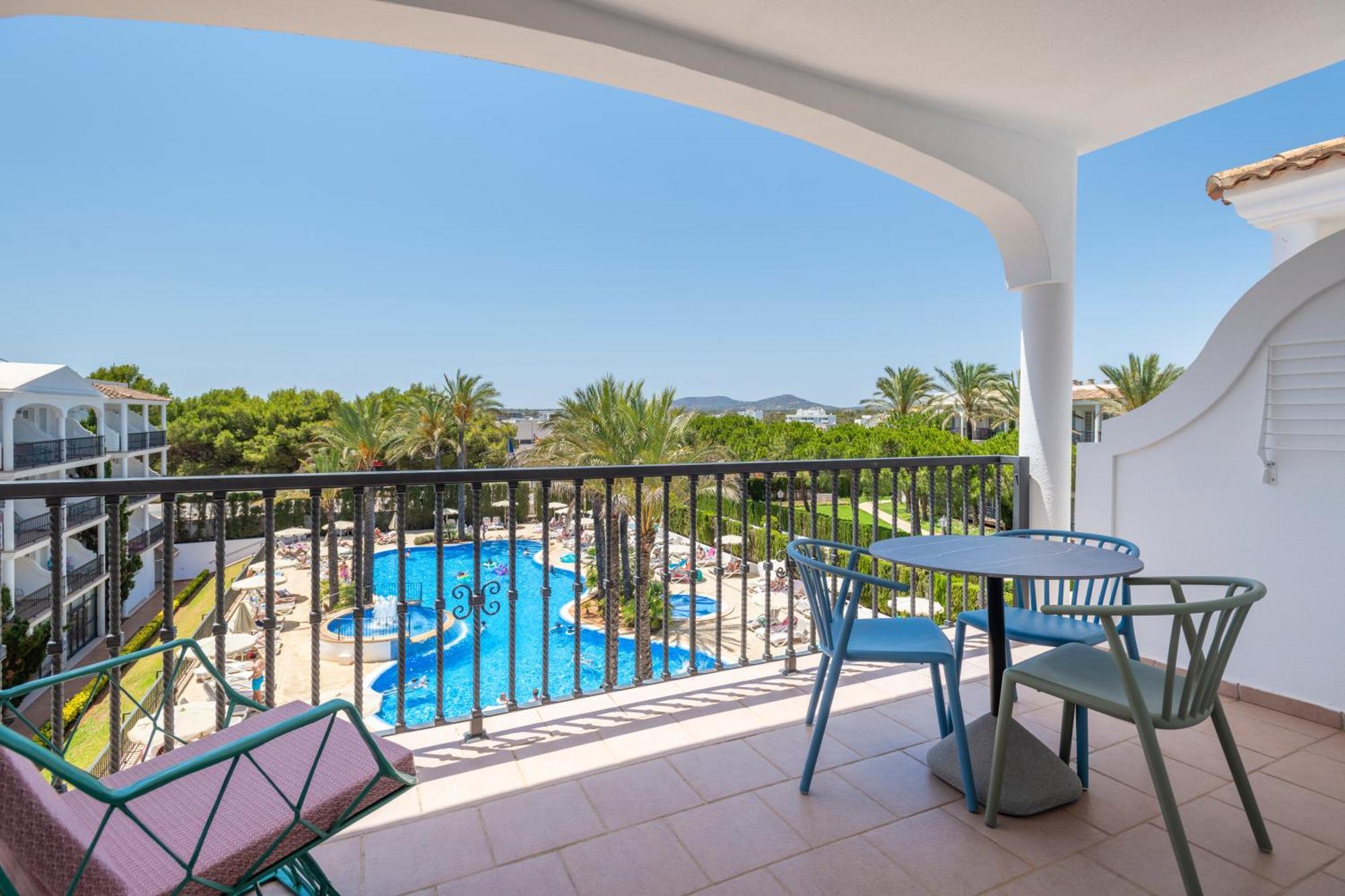 因图洛特尔码头公寓式酒店 Cala D´Or 外观 照片